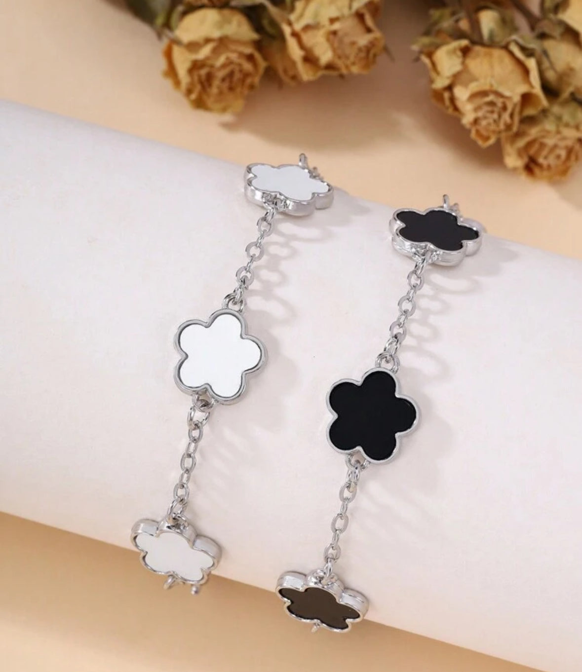 Black & White clover
